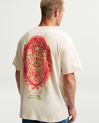 Nike SB Skate T-Shirt. Nike.com